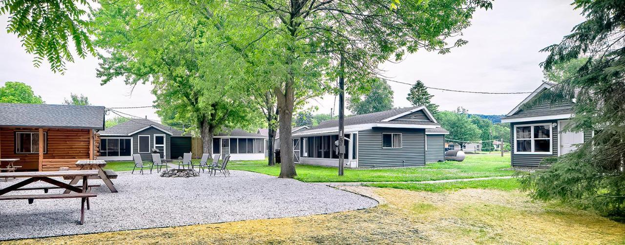 Big River Escape Riverside Cabins Buffalo City Exterior photo