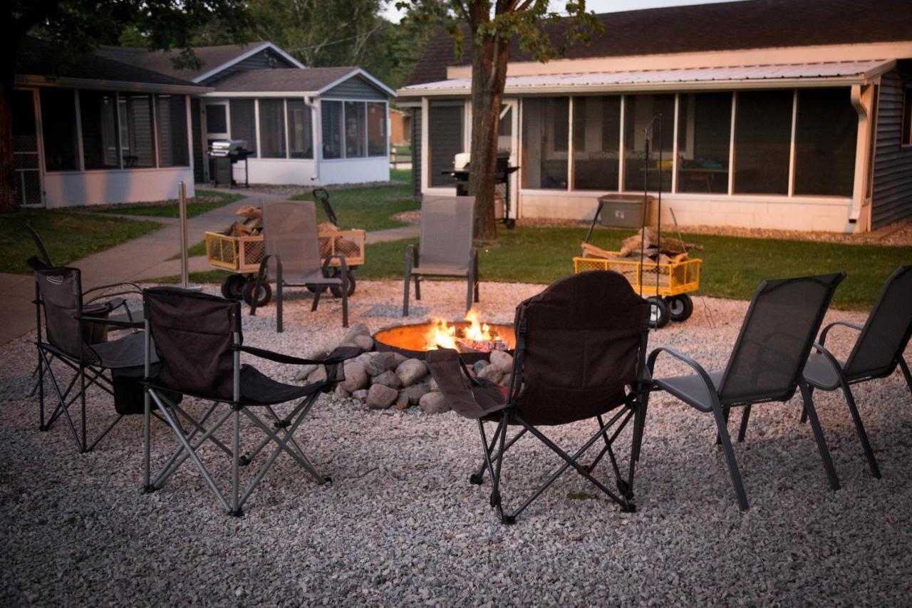 Big River Escape Riverside Cabins Buffalo City Exterior photo