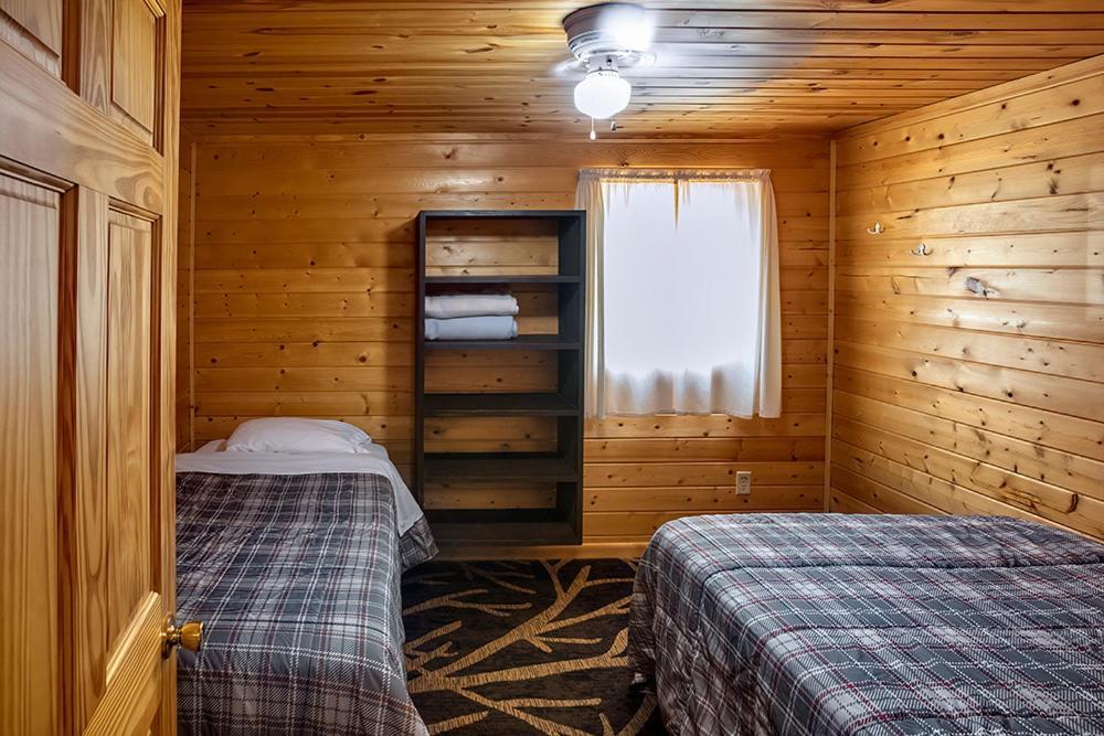 Big River Escape Riverside Cabins Buffalo City Exterior photo