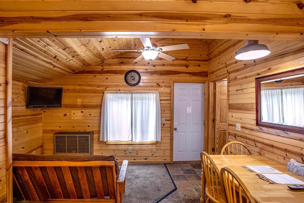 Big River Escape Riverside Cabins Buffalo City Exterior photo
